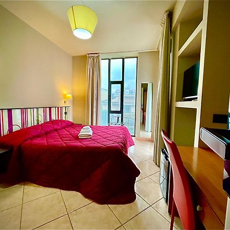 Hotel Le Ceramiche Cosenza Montalto Uffugo Esterno foto