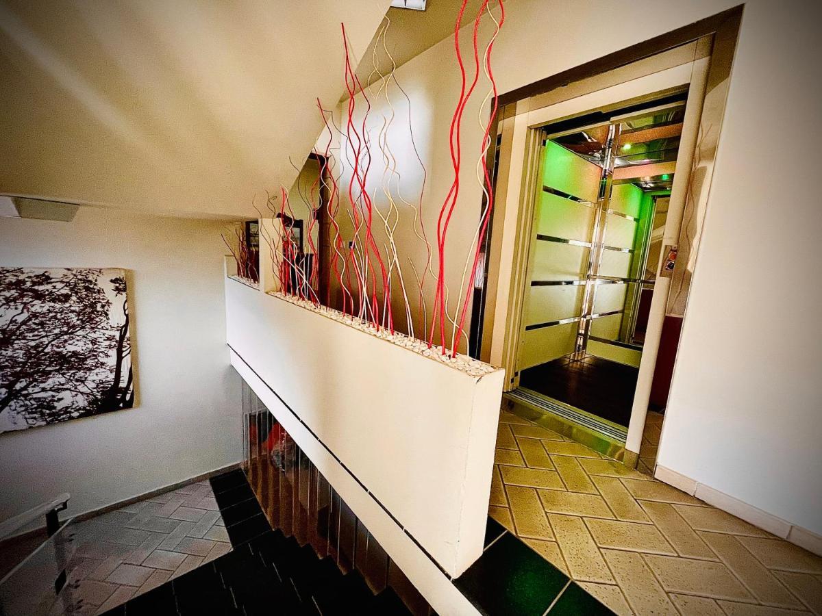 Hotel Le Ceramiche Cosenza Montalto Uffugo Esterno foto