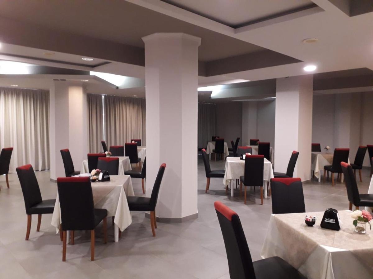Hotel Le Ceramiche Cosenza Montalto Uffugo Esterno foto
