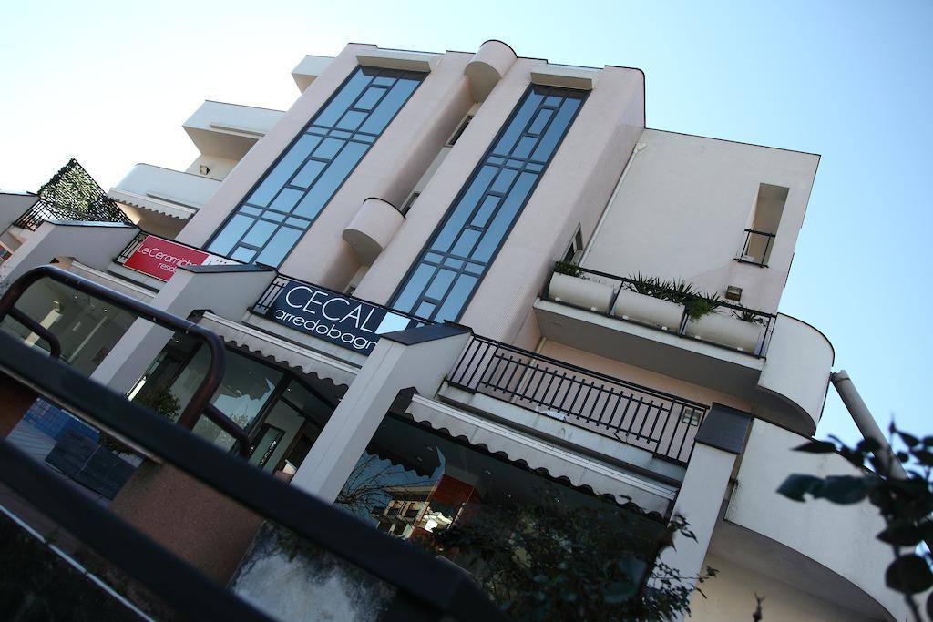 Hotel Le Ceramiche Cosenza Montalto Uffugo Esterno foto