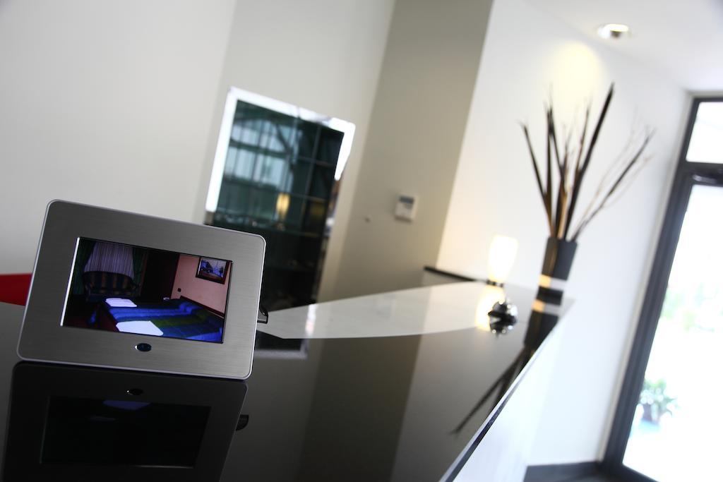 Hotel Le Ceramiche Cosenza Montalto Uffugo Esterno foto