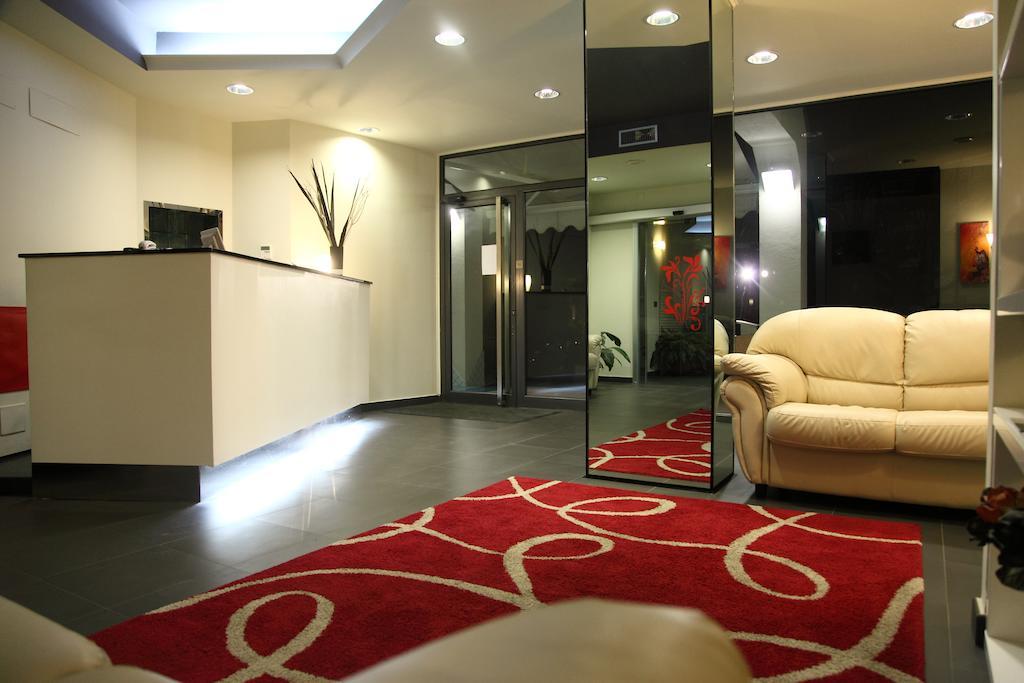 Hotel Le Ceramiche Cosenza Montalto Uffugo Esterno foto